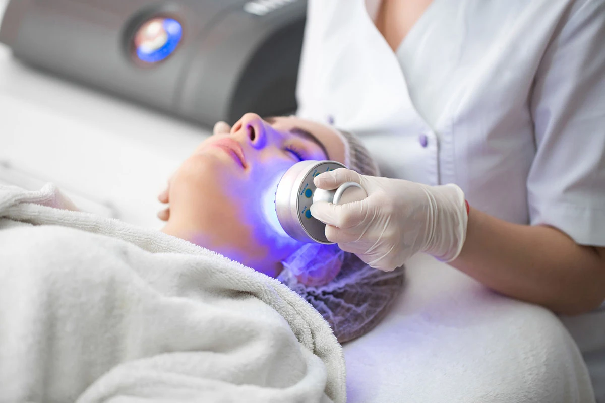 lichttherapie für das gesicht als bestandteil der saisonalen pflege