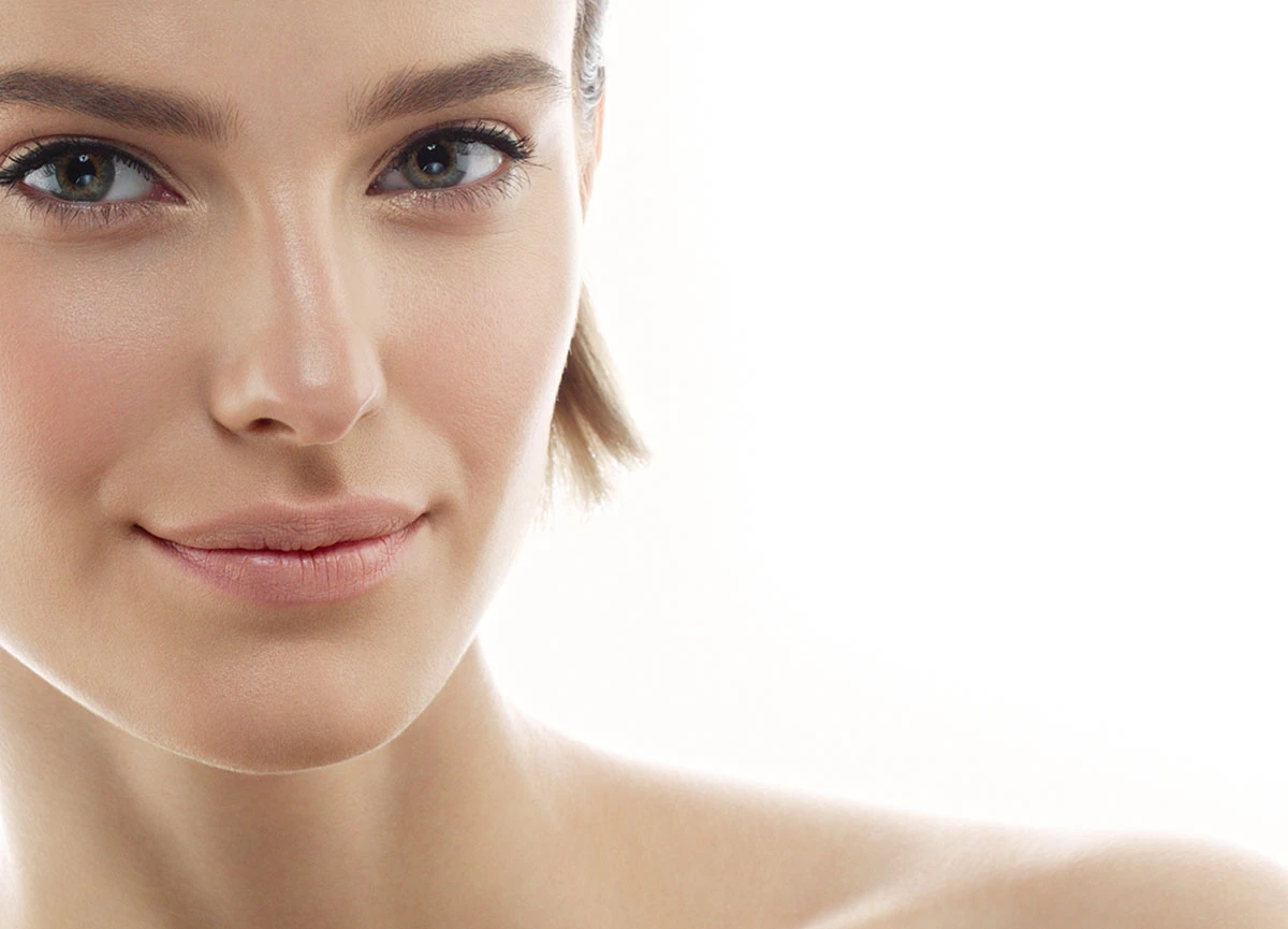Effektive Hautverjüngung: Mesotherapie mit oder ohne Nadeln