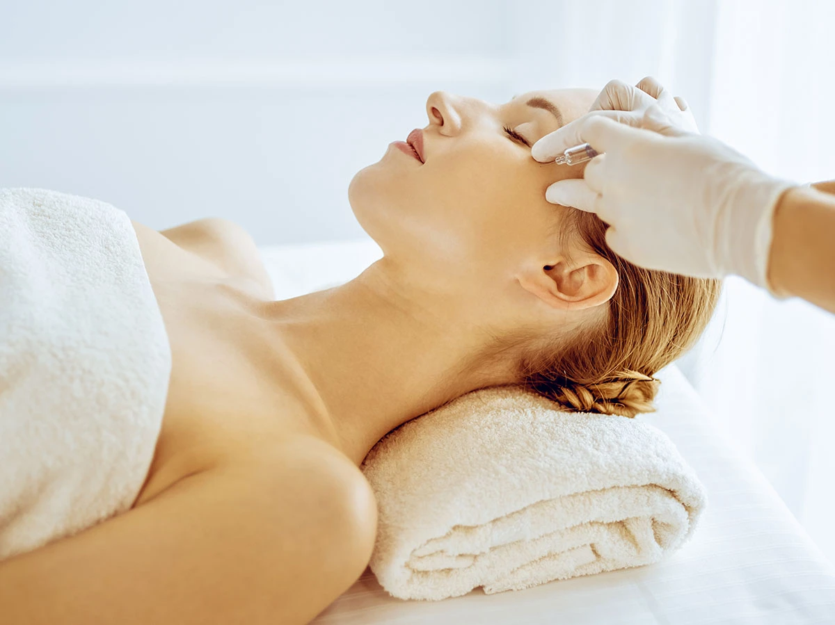 warum es im herbst wichtig ist, die hautregeneration zu stimulieren